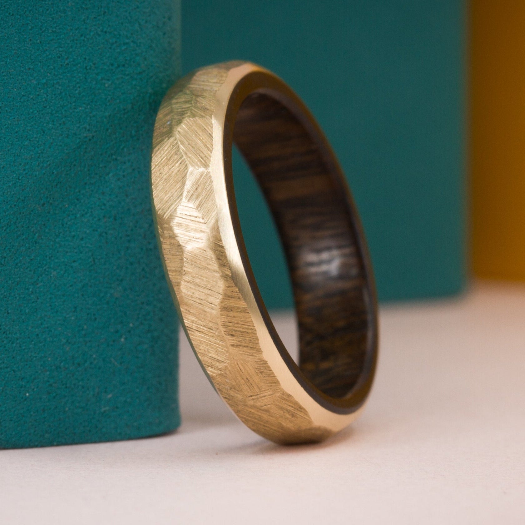 Alianzas de Compromiso | Alianzas de Oro 18k | Loreto Rings