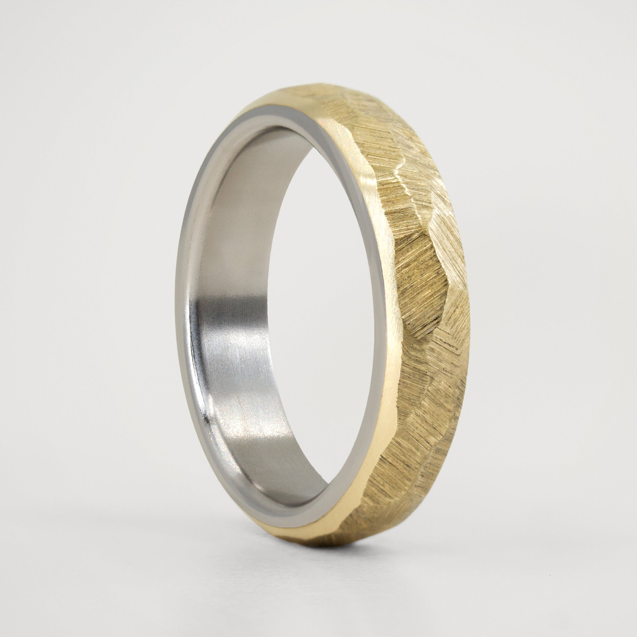 Alianzas de Compromiso | Alianzas de Oro 18k | Loreto Rings