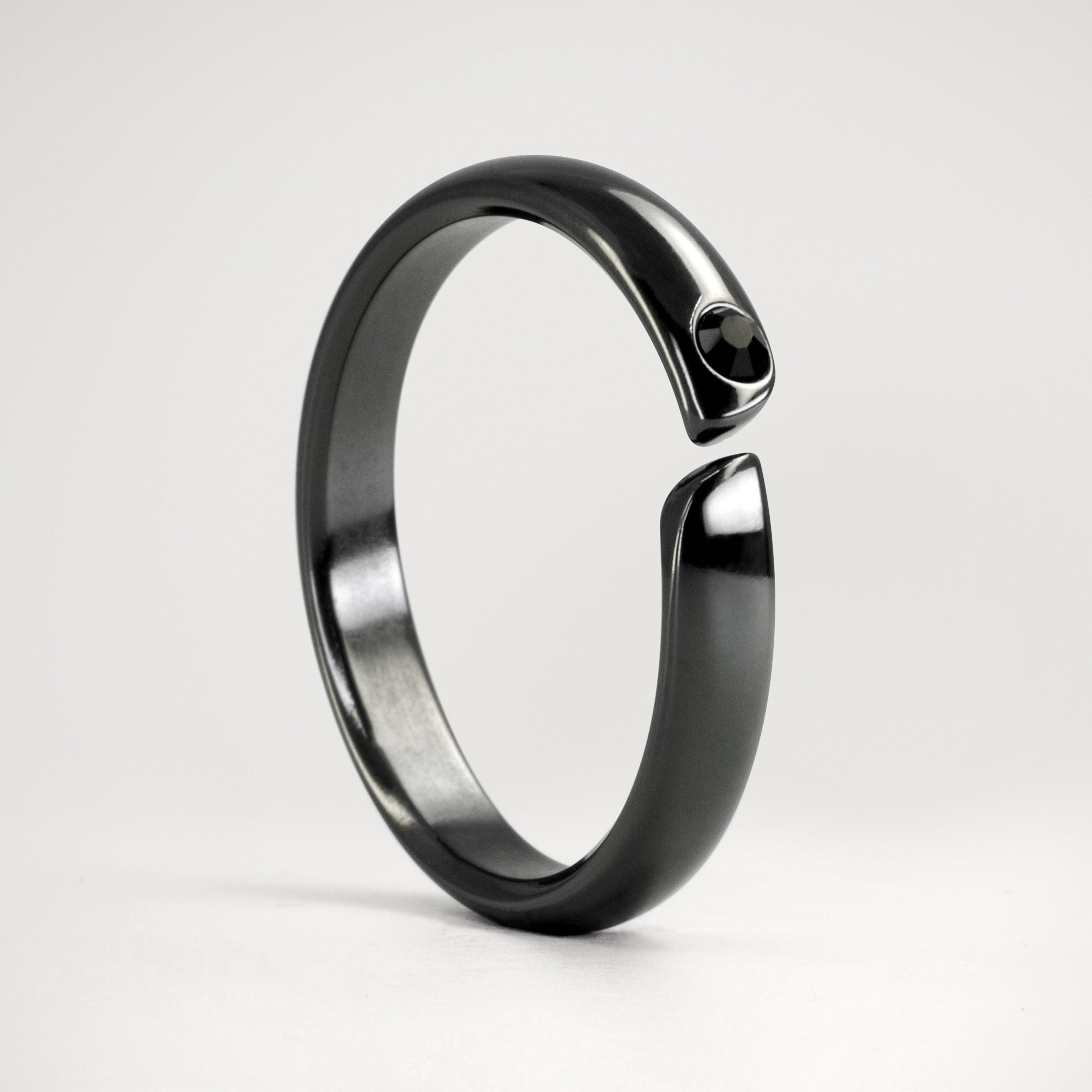 Anillo split zirconio con cristal negro