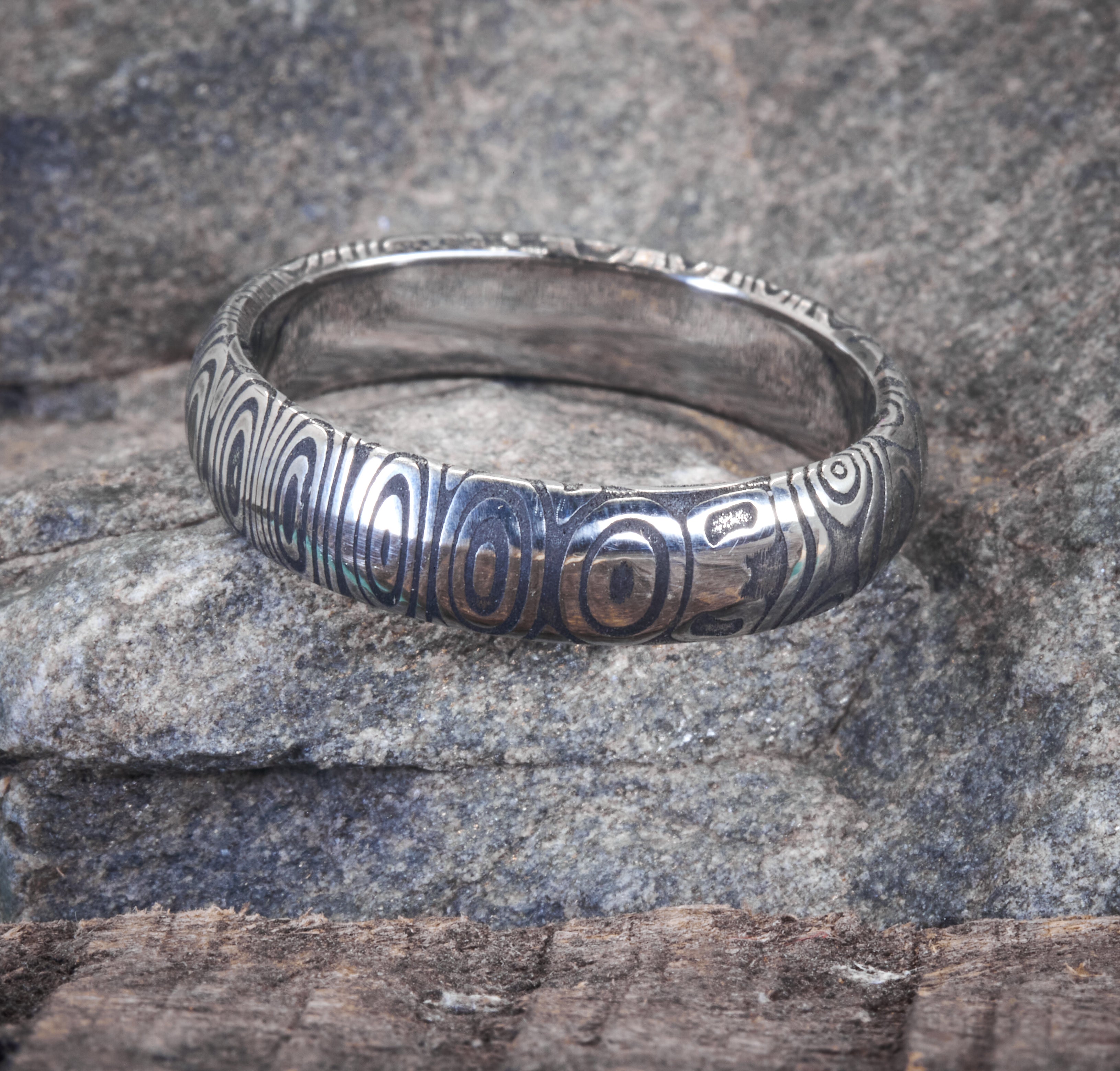 Anillo acero damasco BTÑ añejado