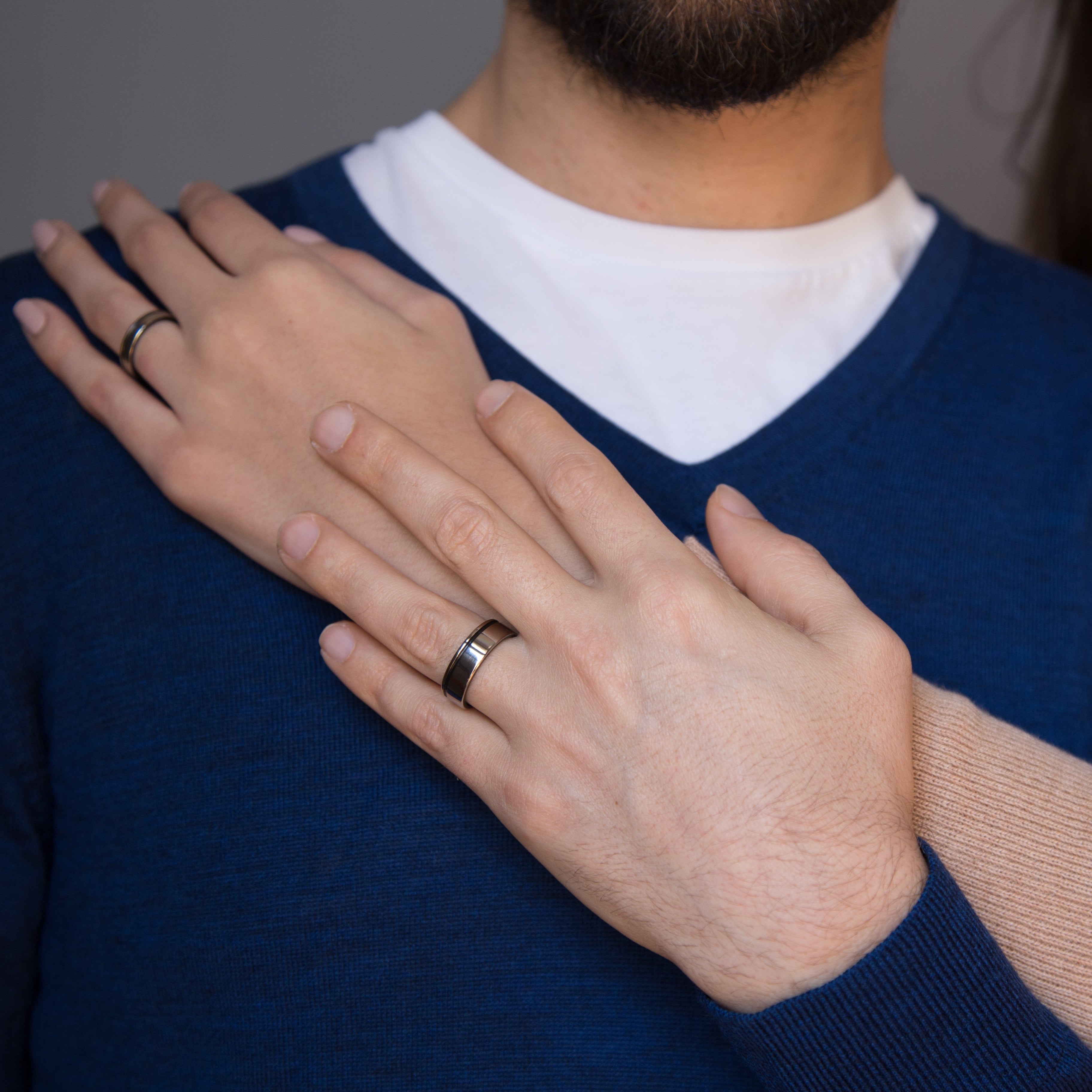 Set alianzas bajorrelieve titanio y carbon