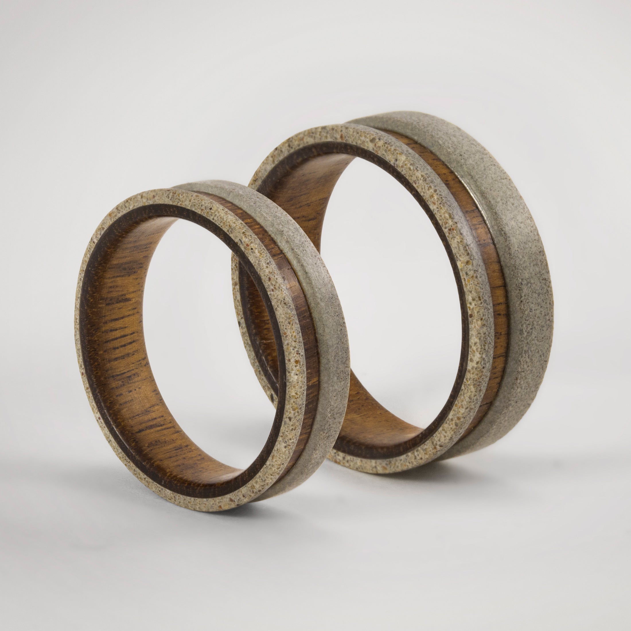 Set alianzas bajorrelieve concreto y madera