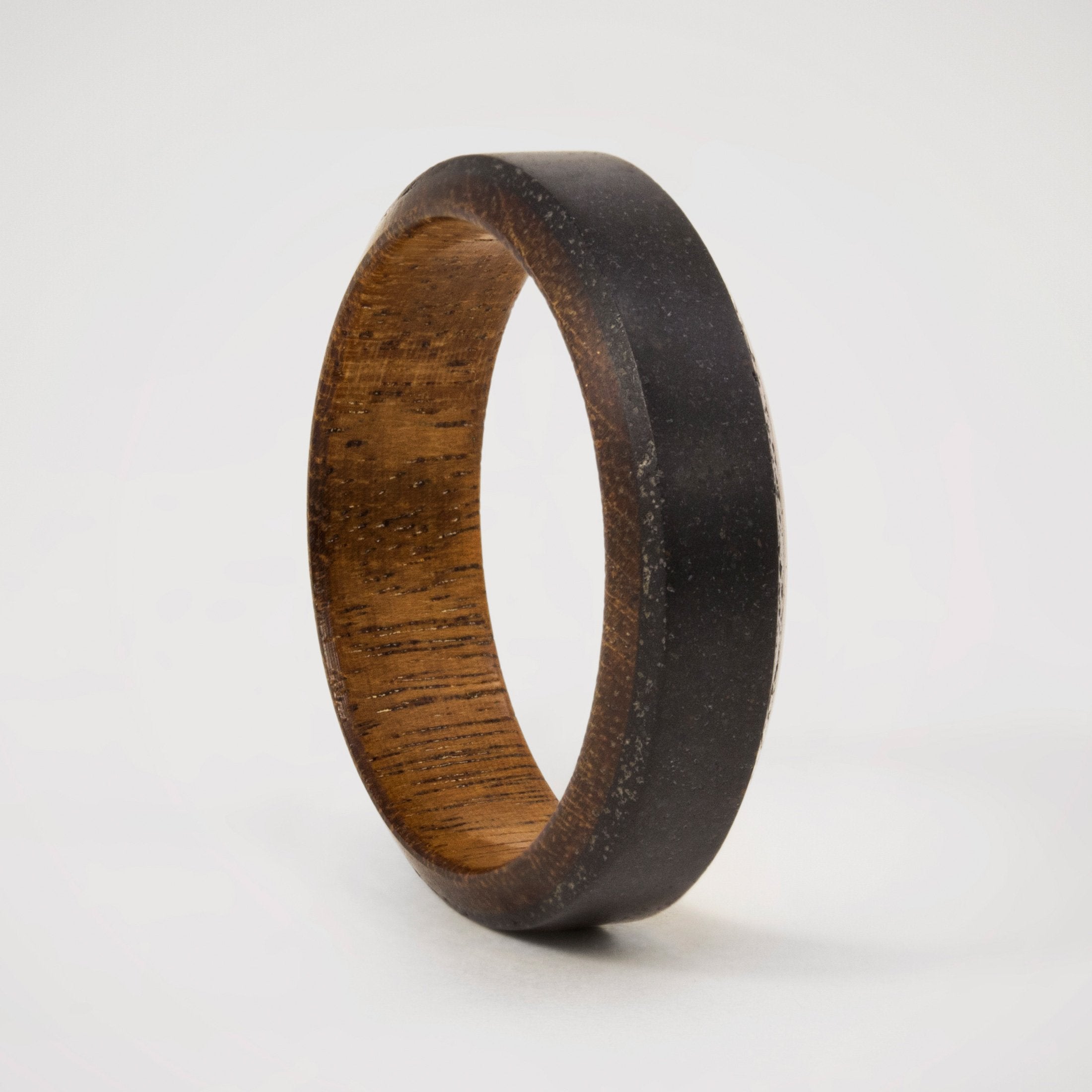 Anillo concreto negro y madera - 📣 SALE