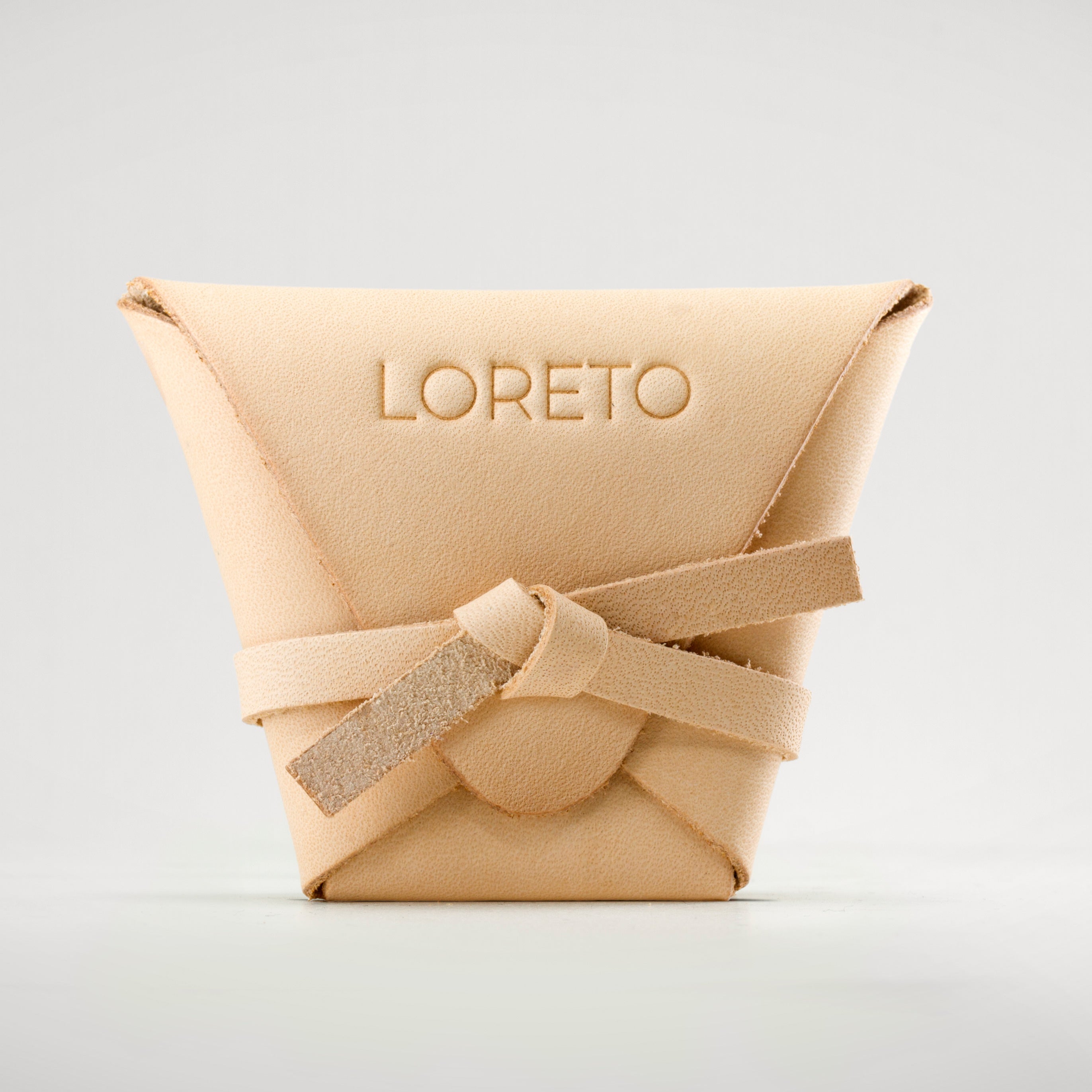 Anillo martillado acero damasco y trustone negro