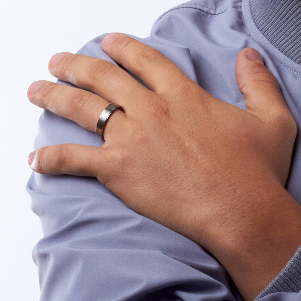 Anillo titanio cepillado