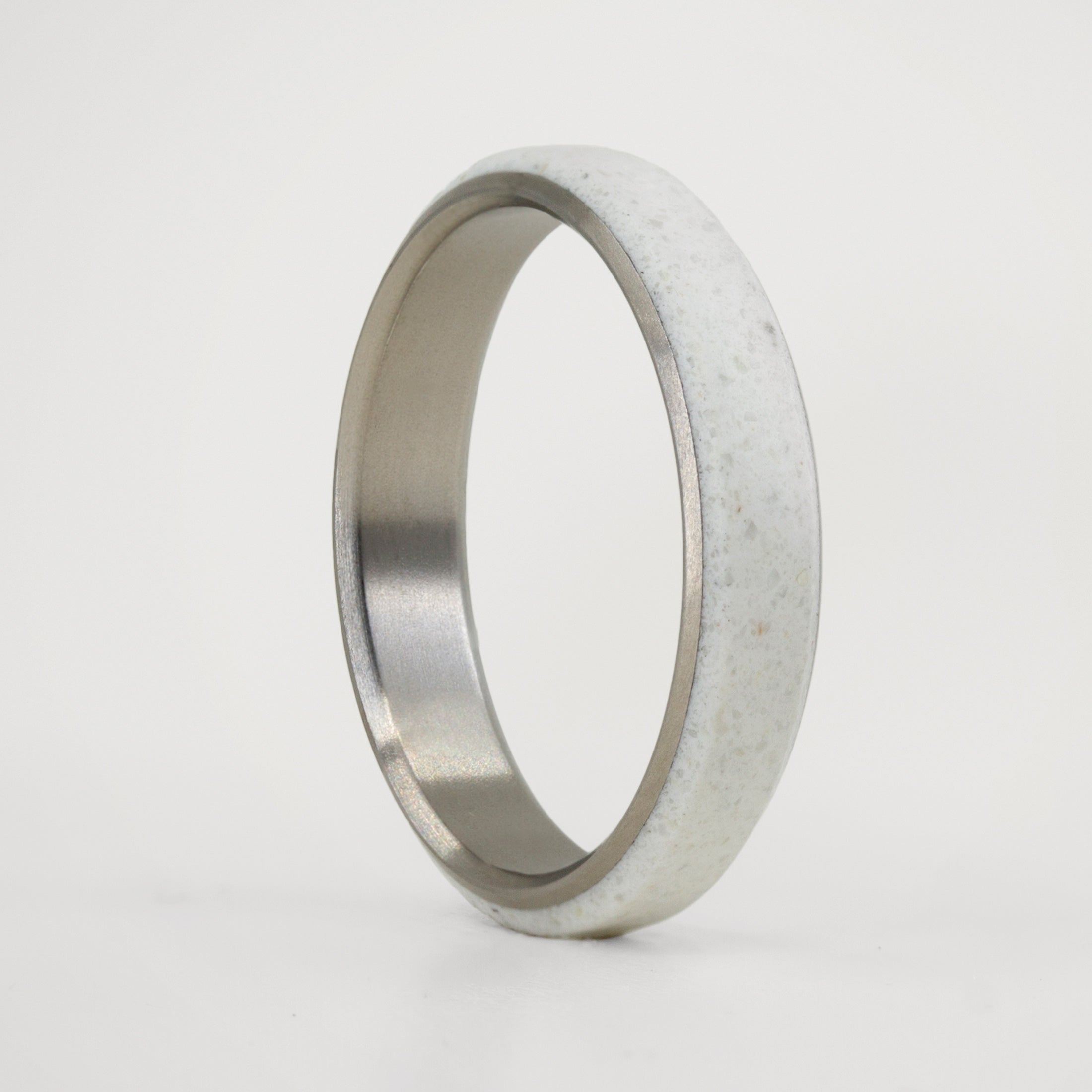 Anillo biselado marmol de carrara mate