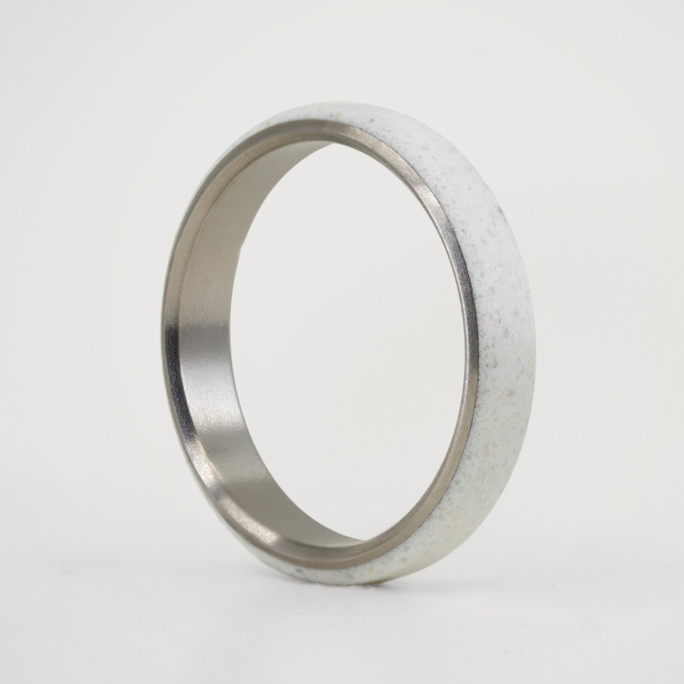 Anillo biselado marmol de carrara mate