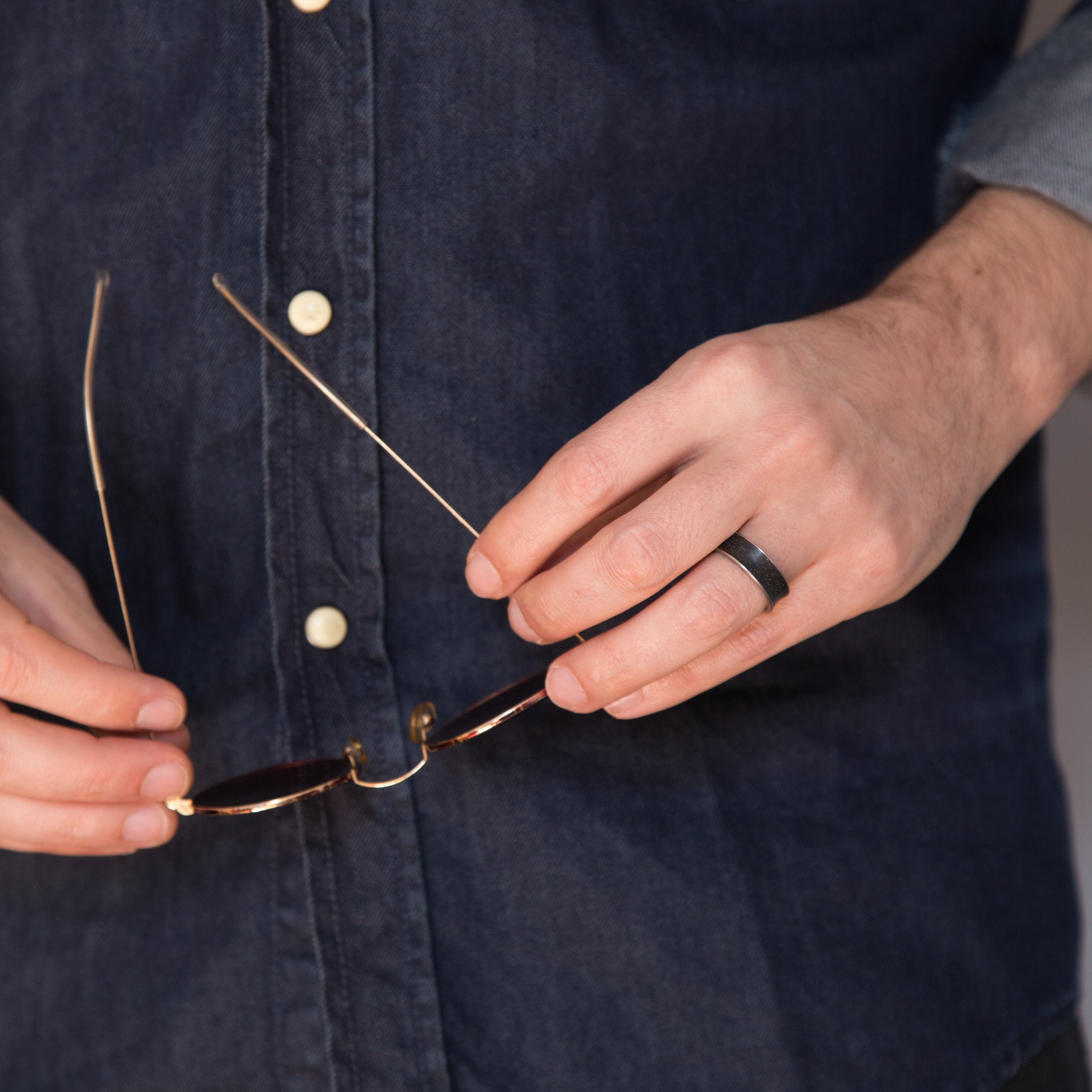 Set alianzas cóncavas concreto negro y titanio