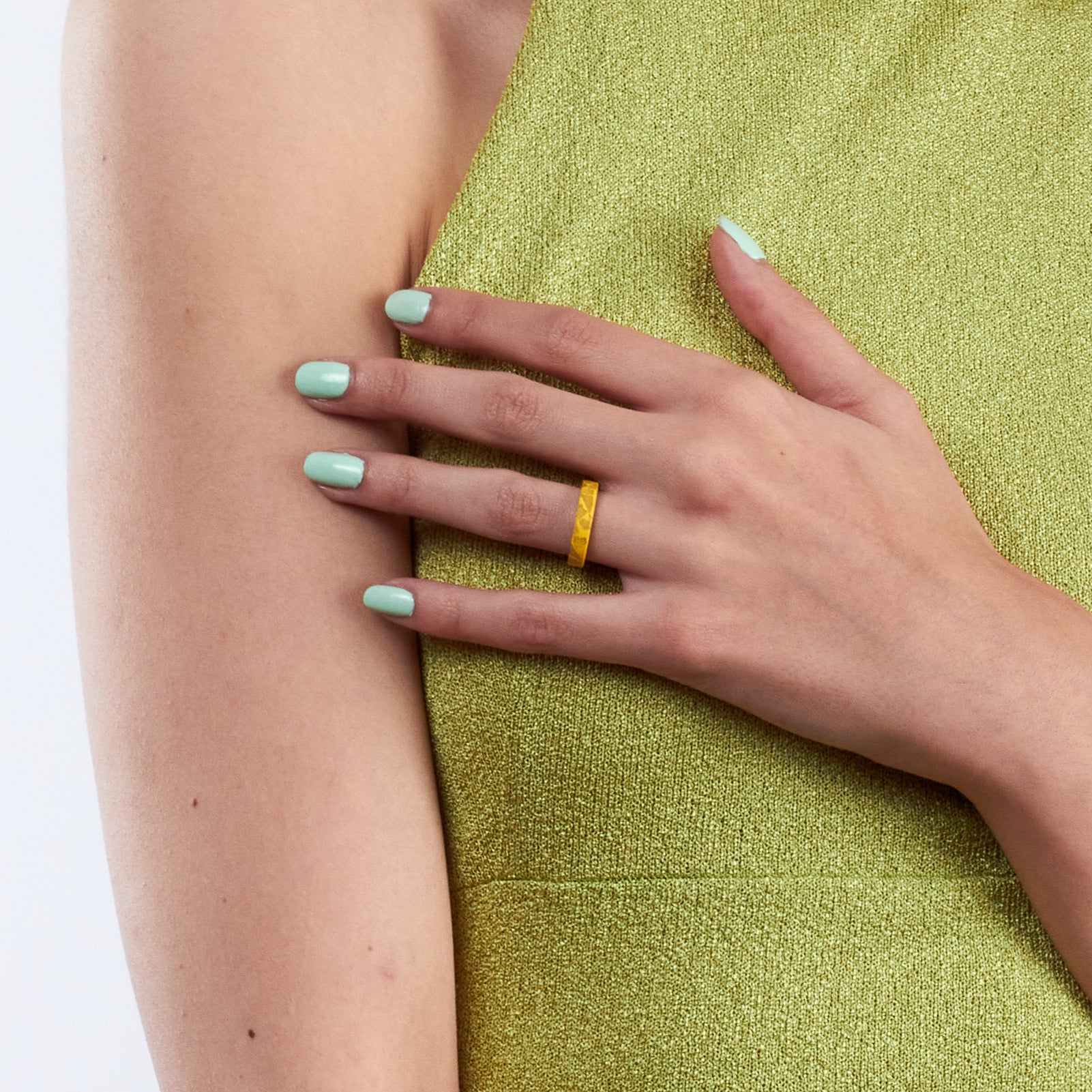 Anillo terrazzo limon y quarzo