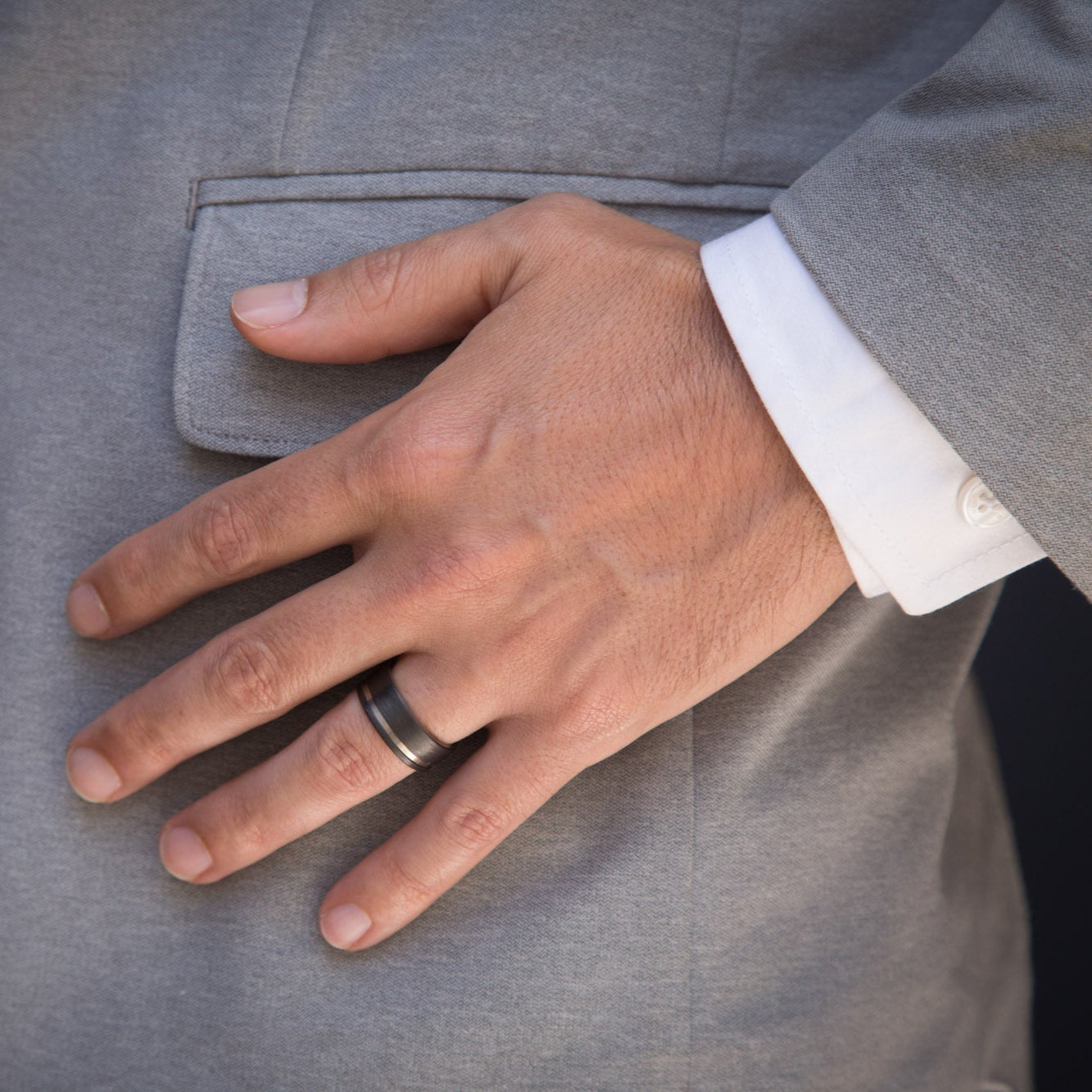 Set alianzas bajorrelieve carbon y titanio