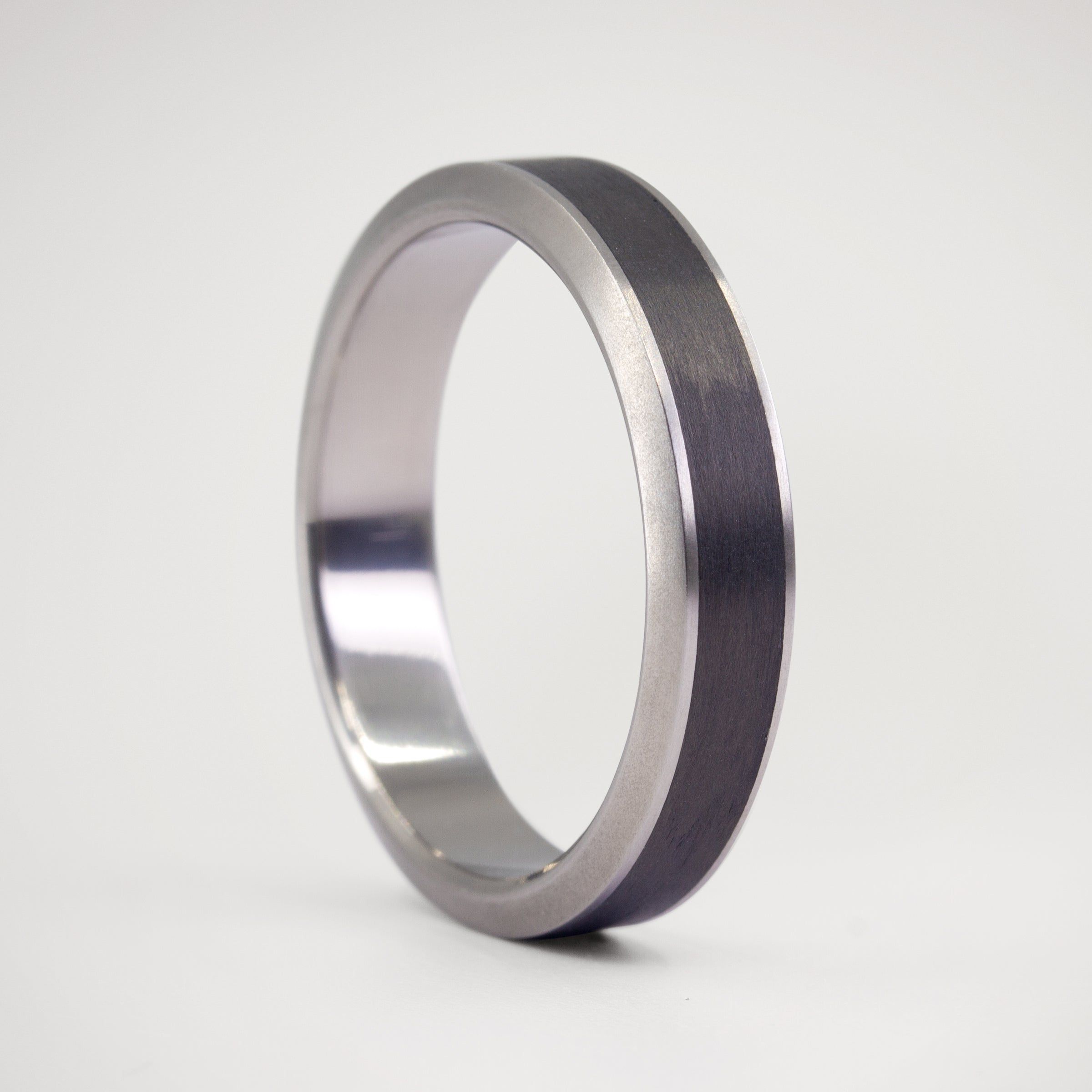 Anillo parallels bisel