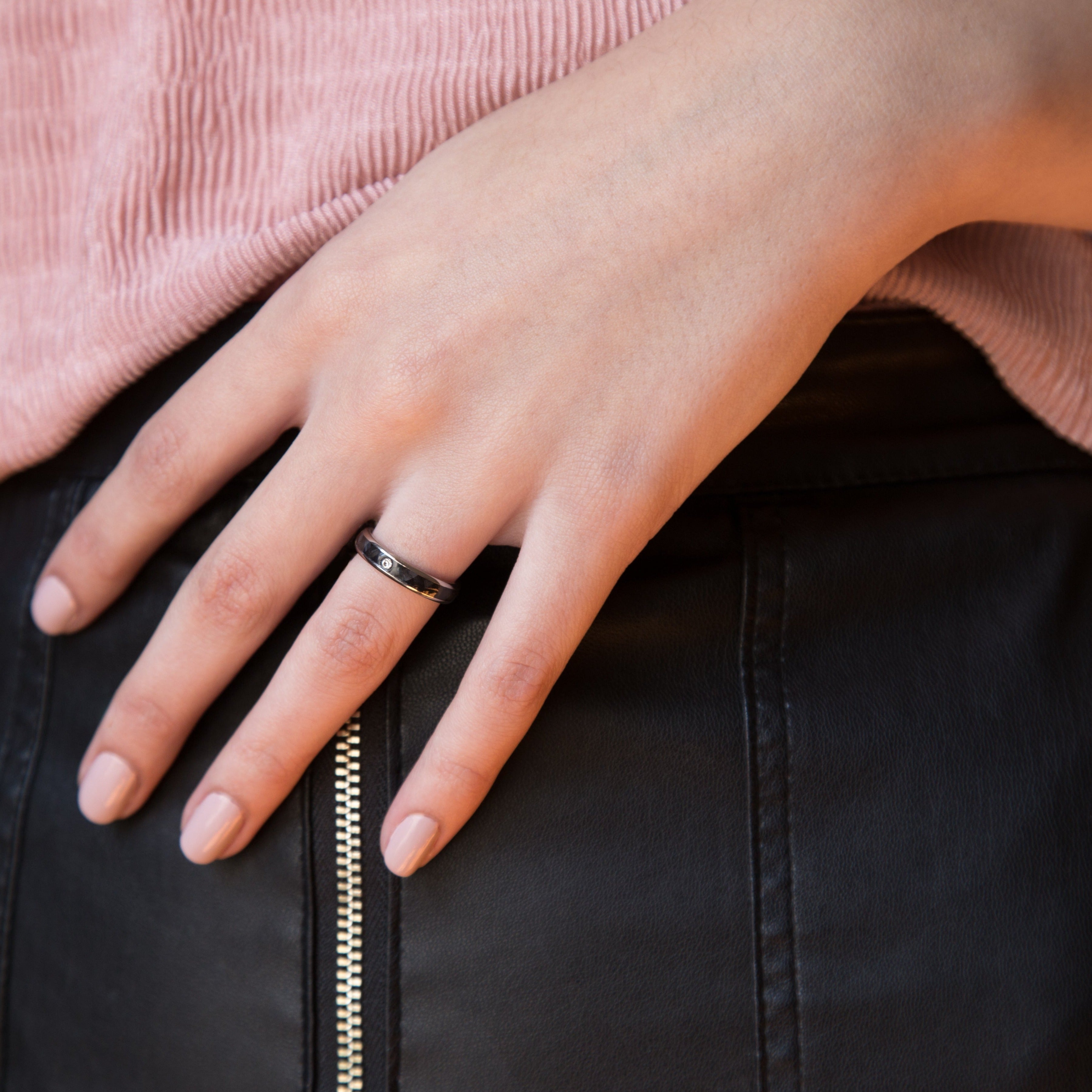 Set alianzas carbon twill y titanio