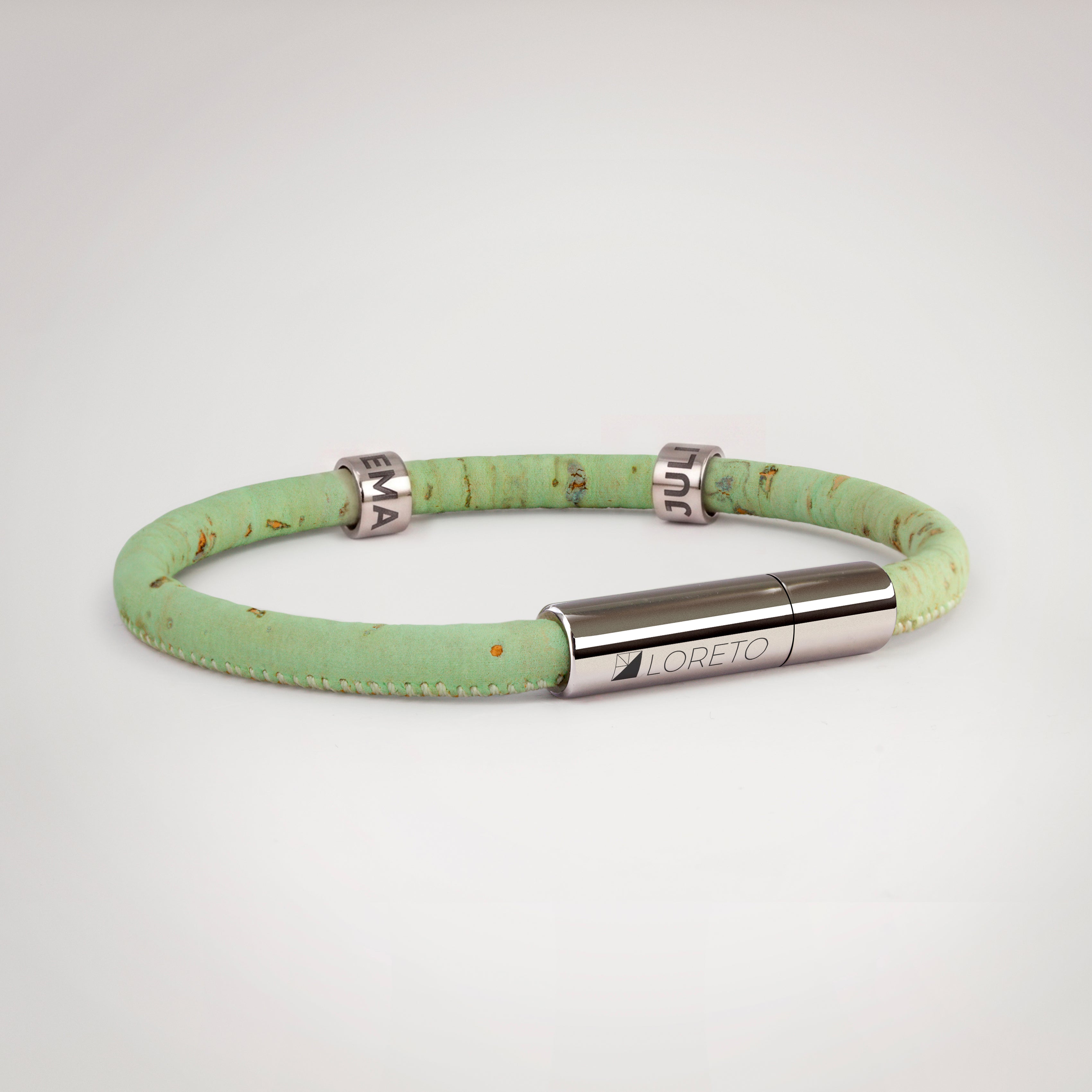 Pulsera verde simple de fibra natural de alcornoque y titanio