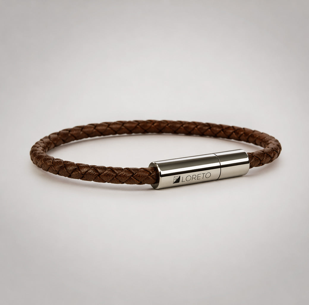 Pulsera trenza simple de cuero marrón 100% argentino y titanio