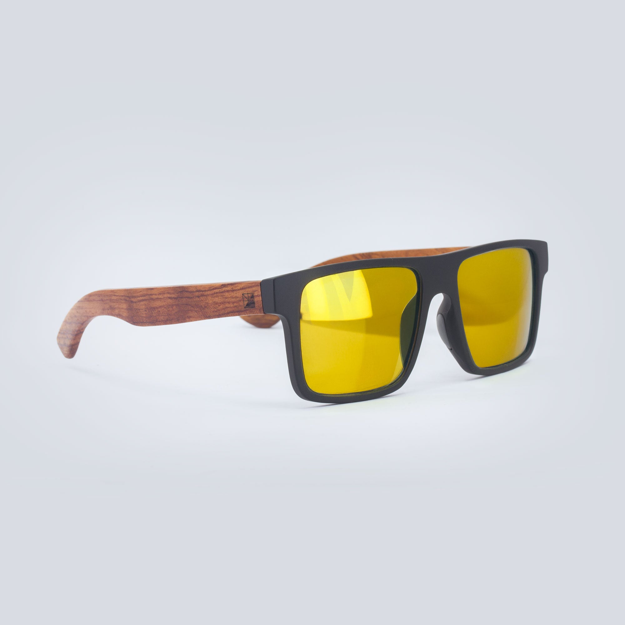 LENTES DE SOL ESPEJADOS DE MADERA