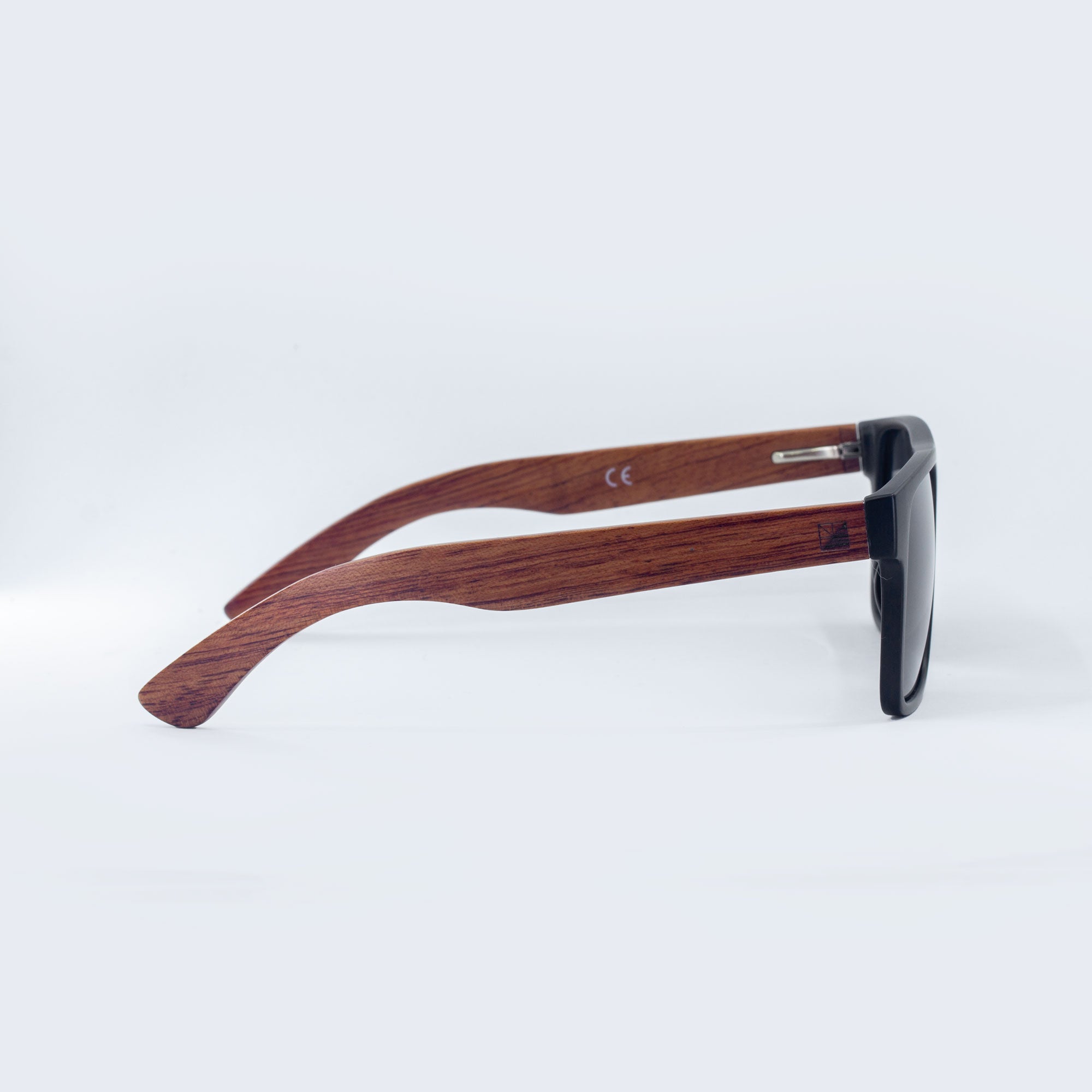 LENTES DE SOL DE MADERA