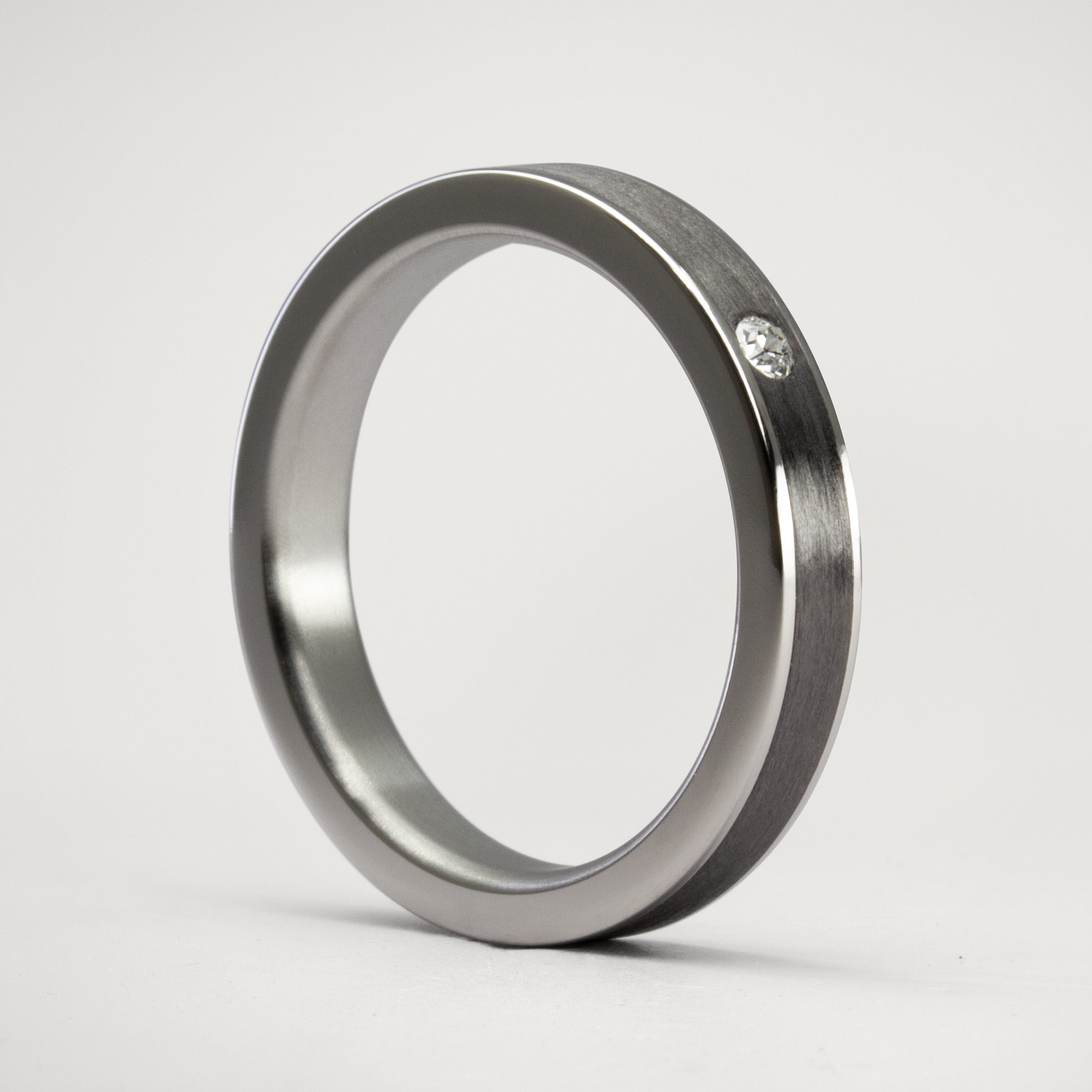 Anillo parallels classic con cristal